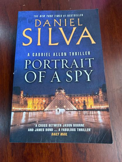 Portrait of a spy. Daniel Silva. 2011.