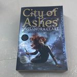 City of Ashes. Cassandra Clare. 2008.