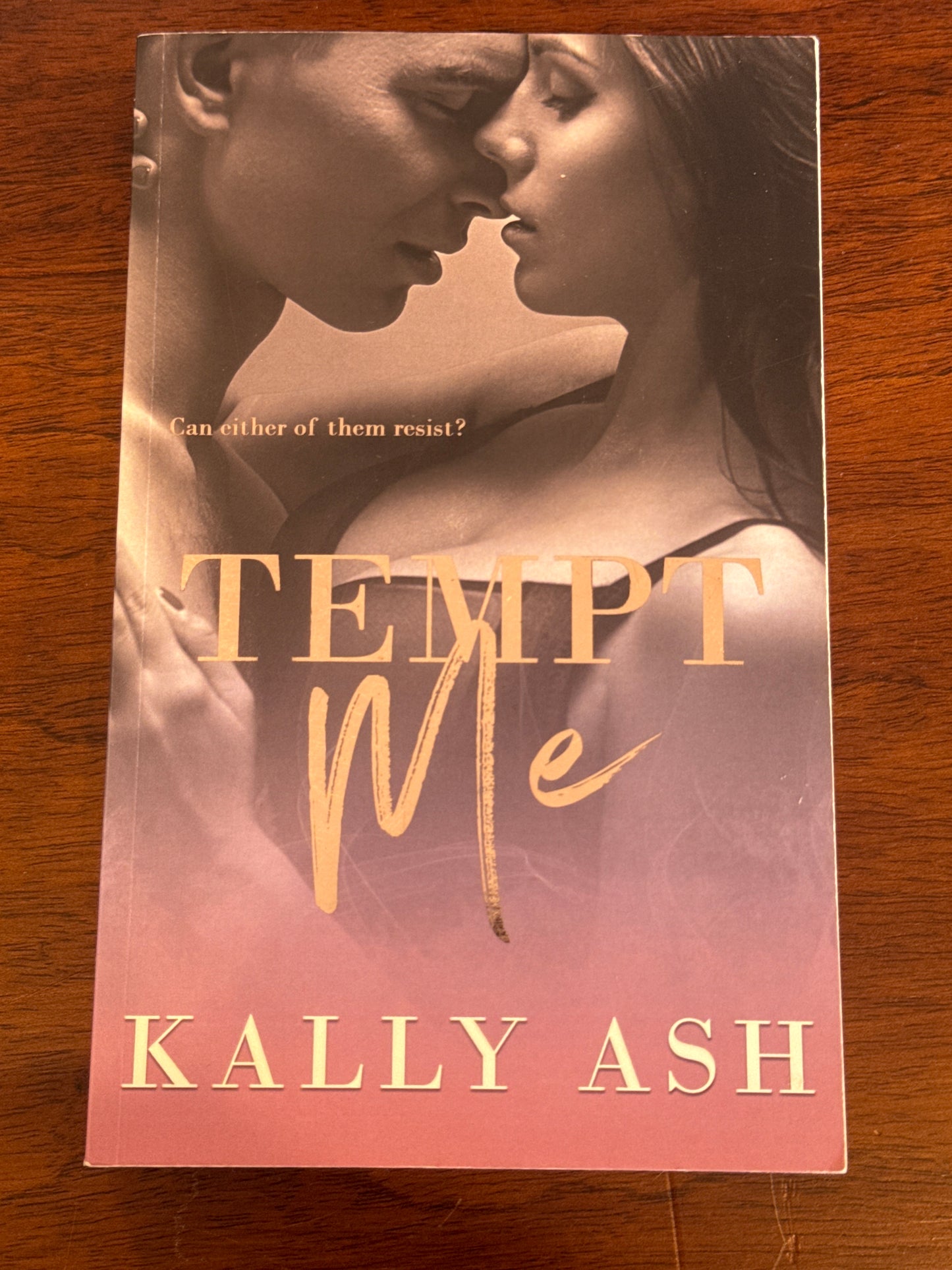 Tempt Me. Kally Ash.