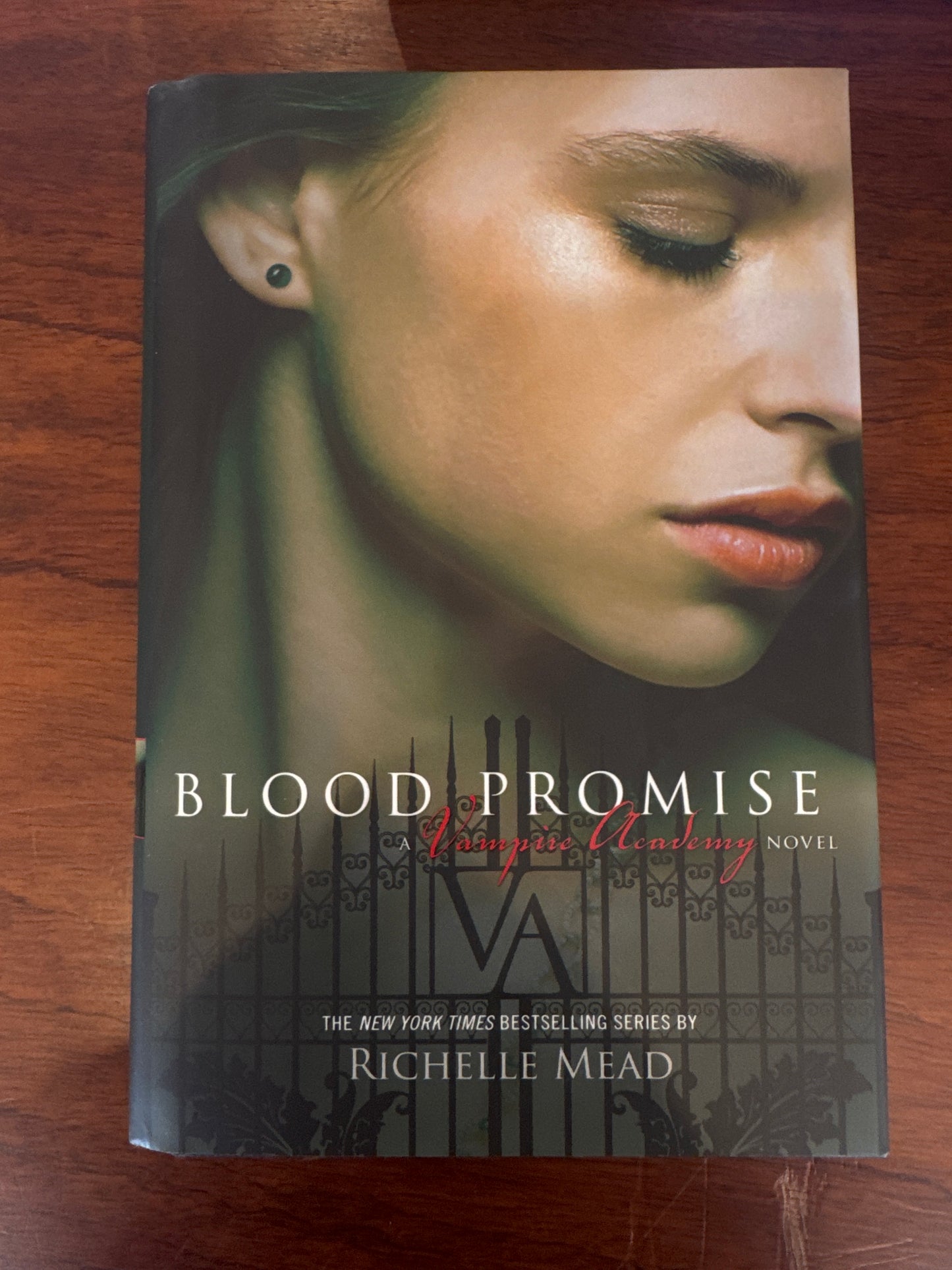 Blood promise. Richelle Mead. 2010.