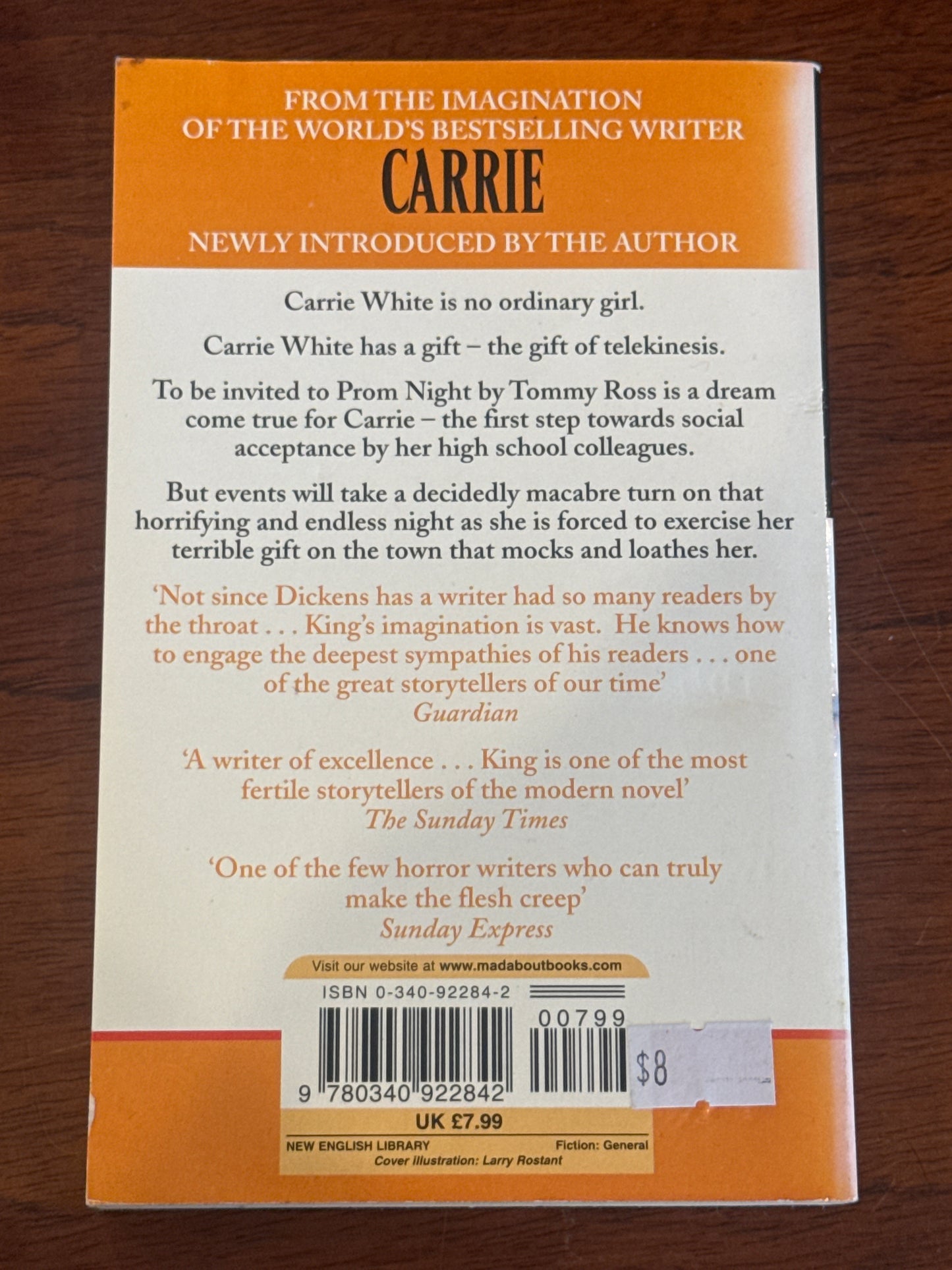 Carrie. Stephen King. 1975.