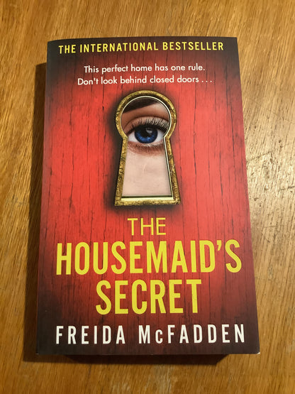 Housemaid’s secret. Freida McFadden. 2023.