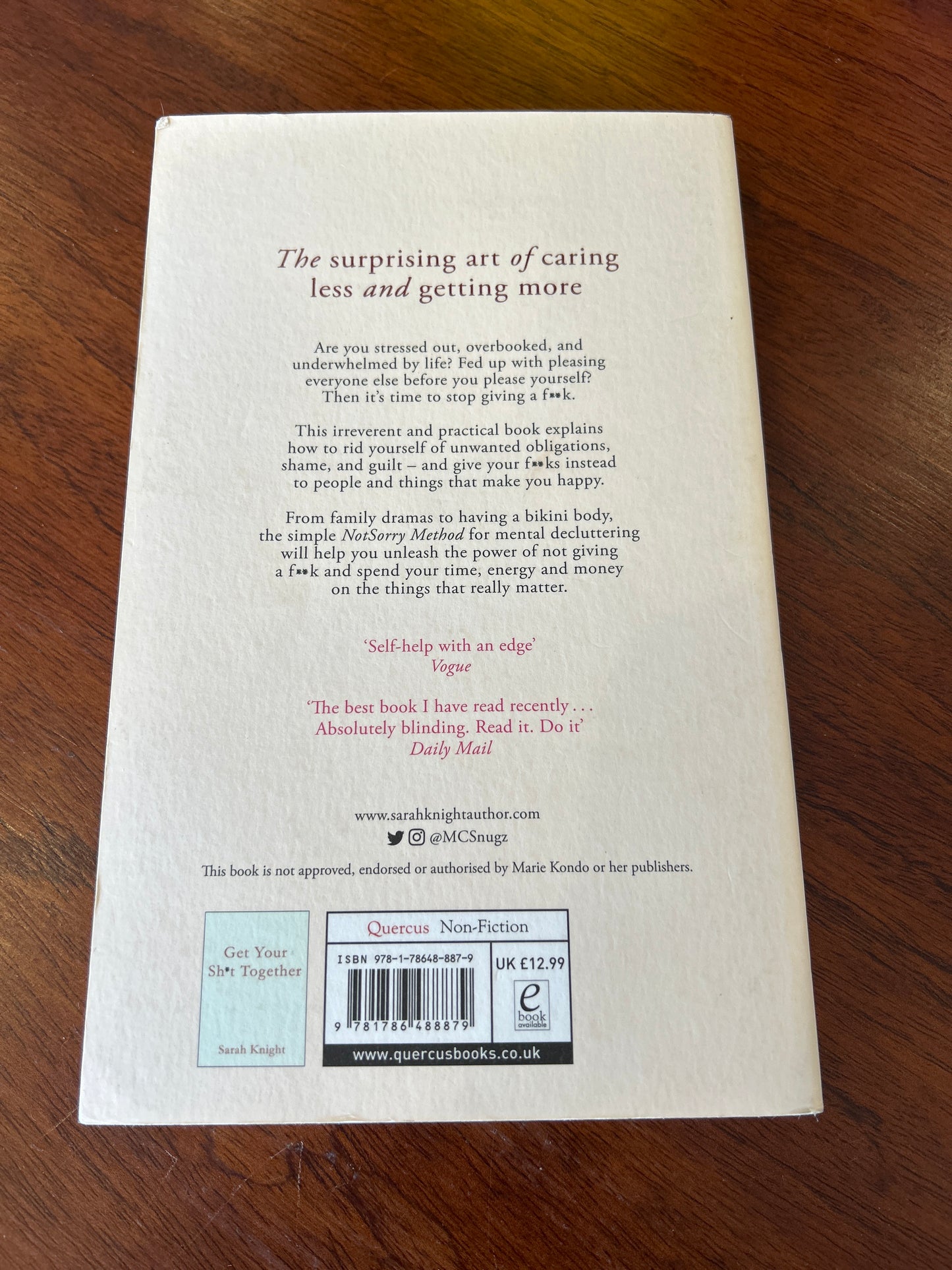 Life-changing magic of not giving a f**k. Sarah Knight. 2015.