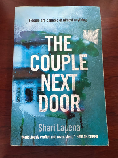 Couple next door. Shari Lapena. 2017.
