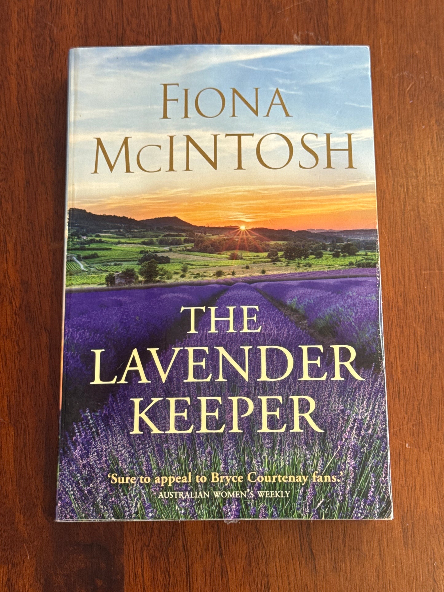 Lavender keeper. Fiona McIntosh. 2017.