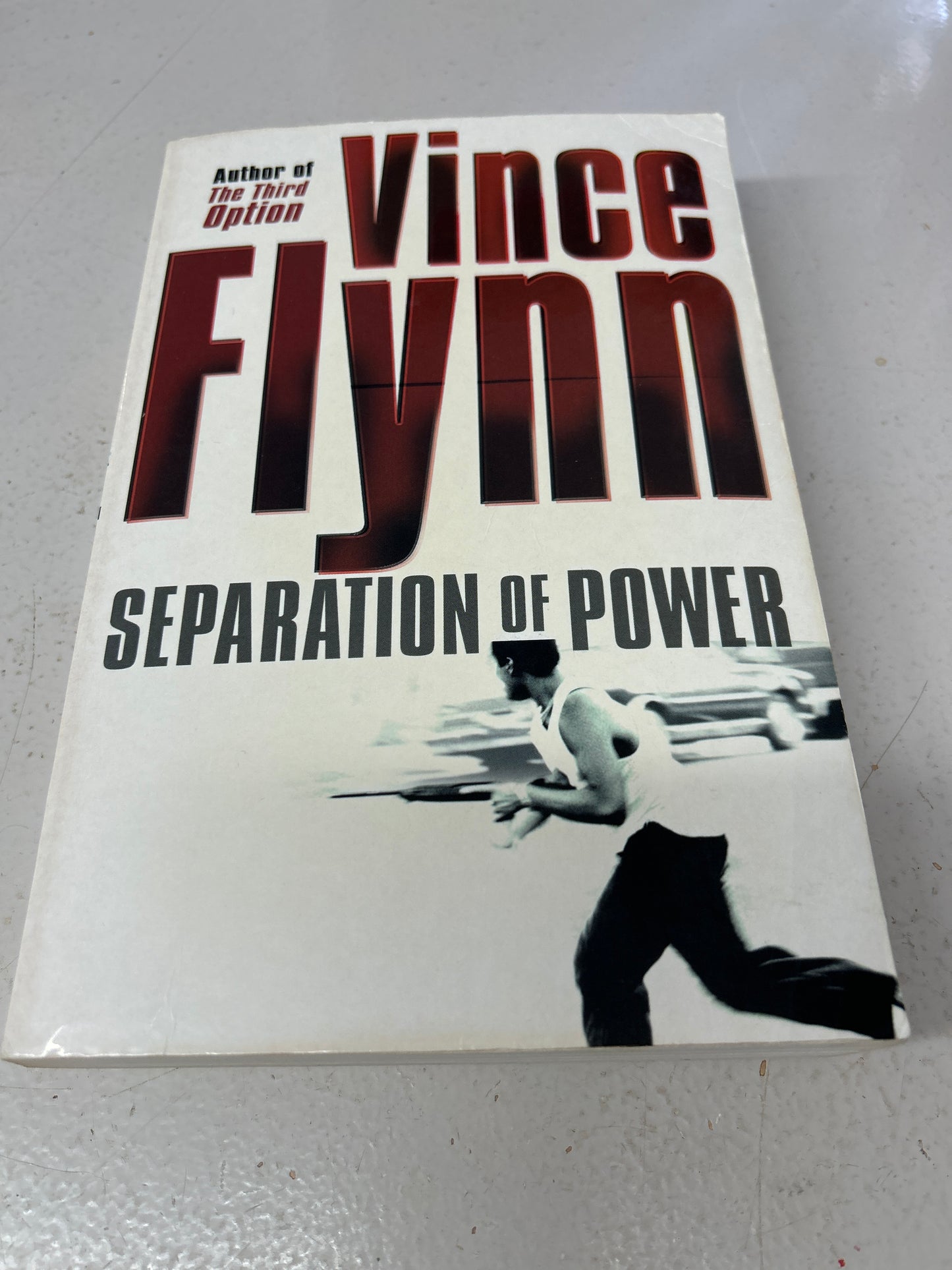 Separation of power. Vince Flynn. 2003.