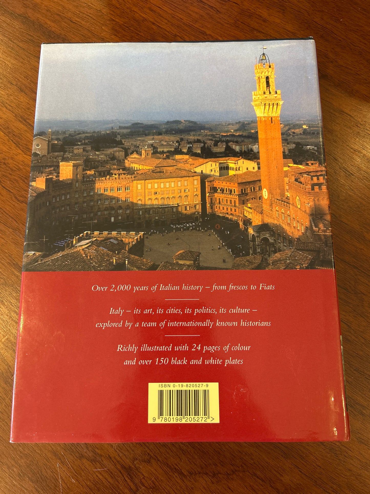 Oxford illustrated history of Italy. George Holmes. 1997.