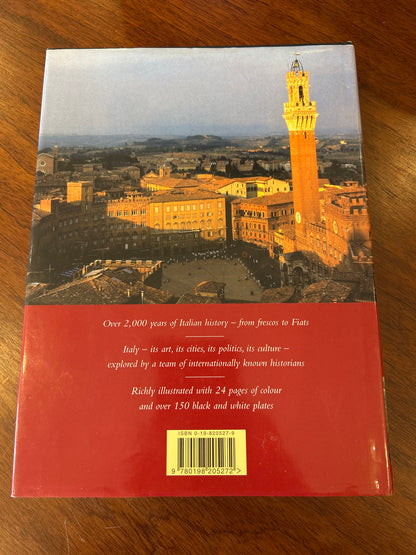 Oxford illustrated history of Italy. George Holmes. 1997.