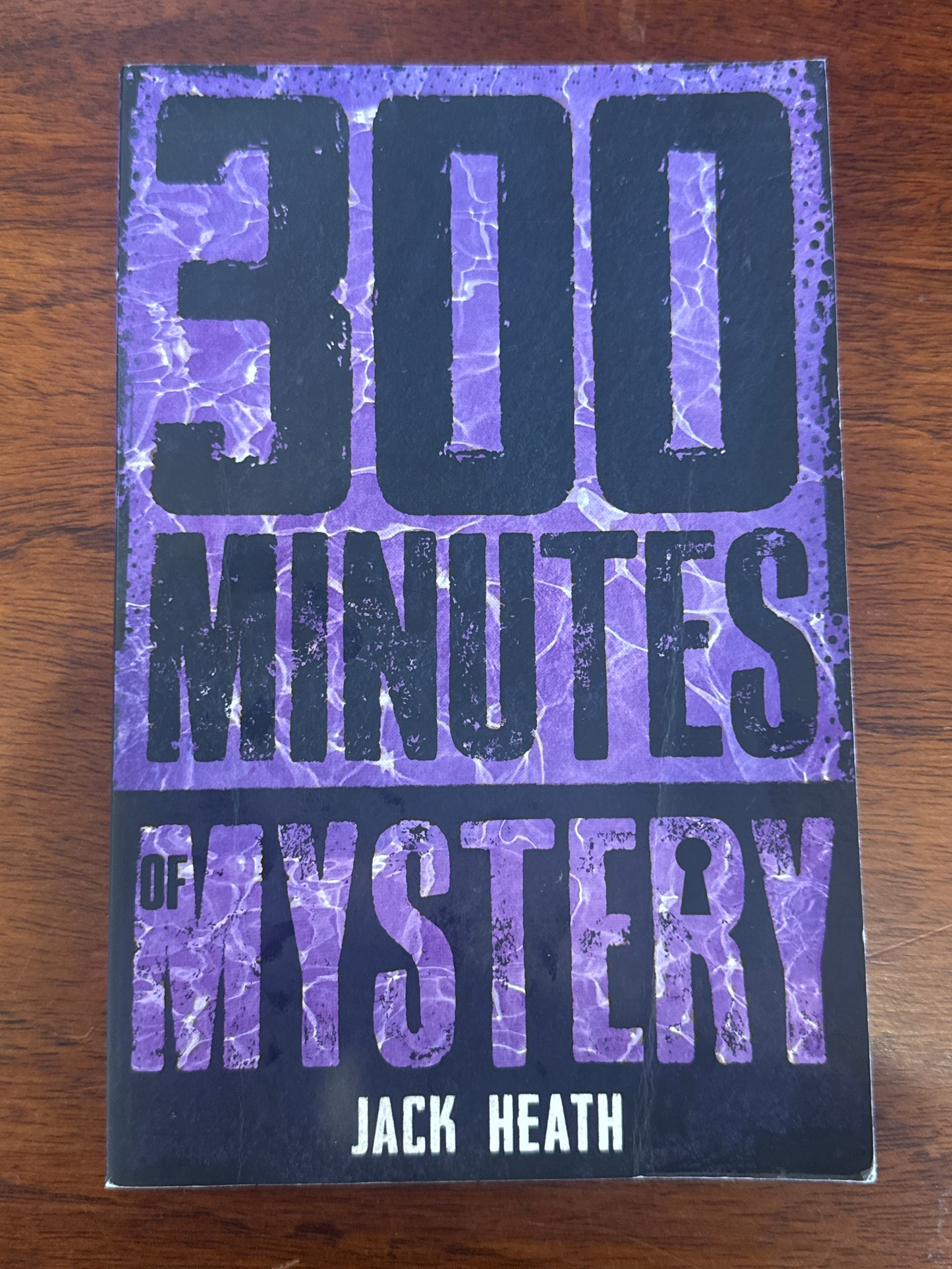 300 minutes of mystery. Jack Heath. 2023.