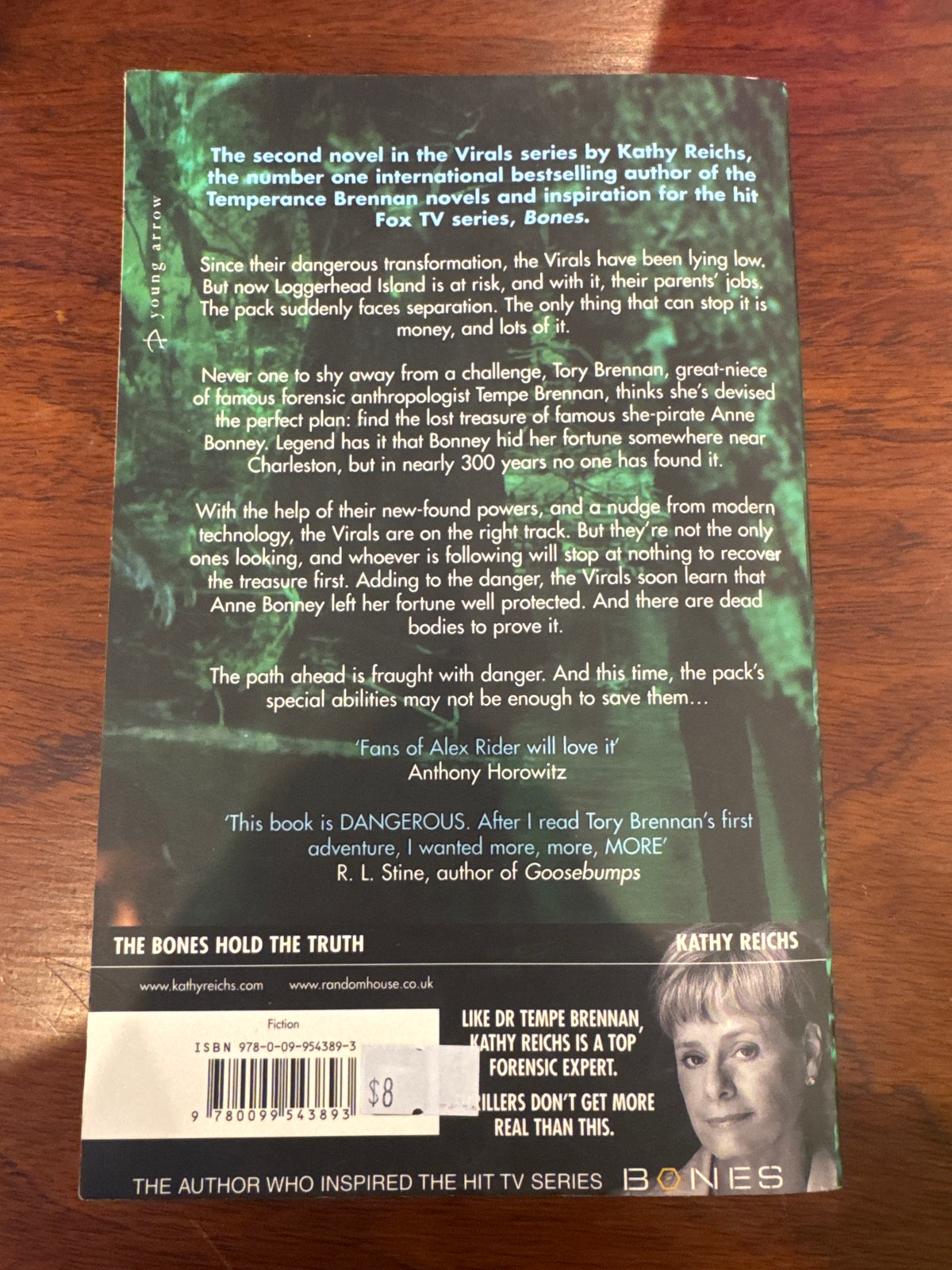 Seizure. Kathy Reichs. 2011.