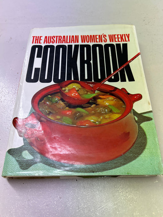 Australian Women’s Weekly cookbook. Ellen Sinclair. 1977.