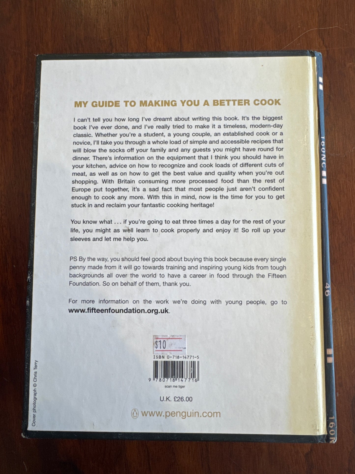 Cook with Jamie: my guide to making you a better cook. Jamie Oliver. 2006.