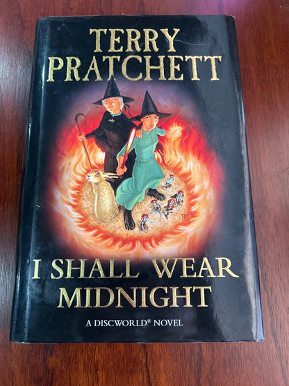 I shall wear midnight. Terry Pratchett. 2010.