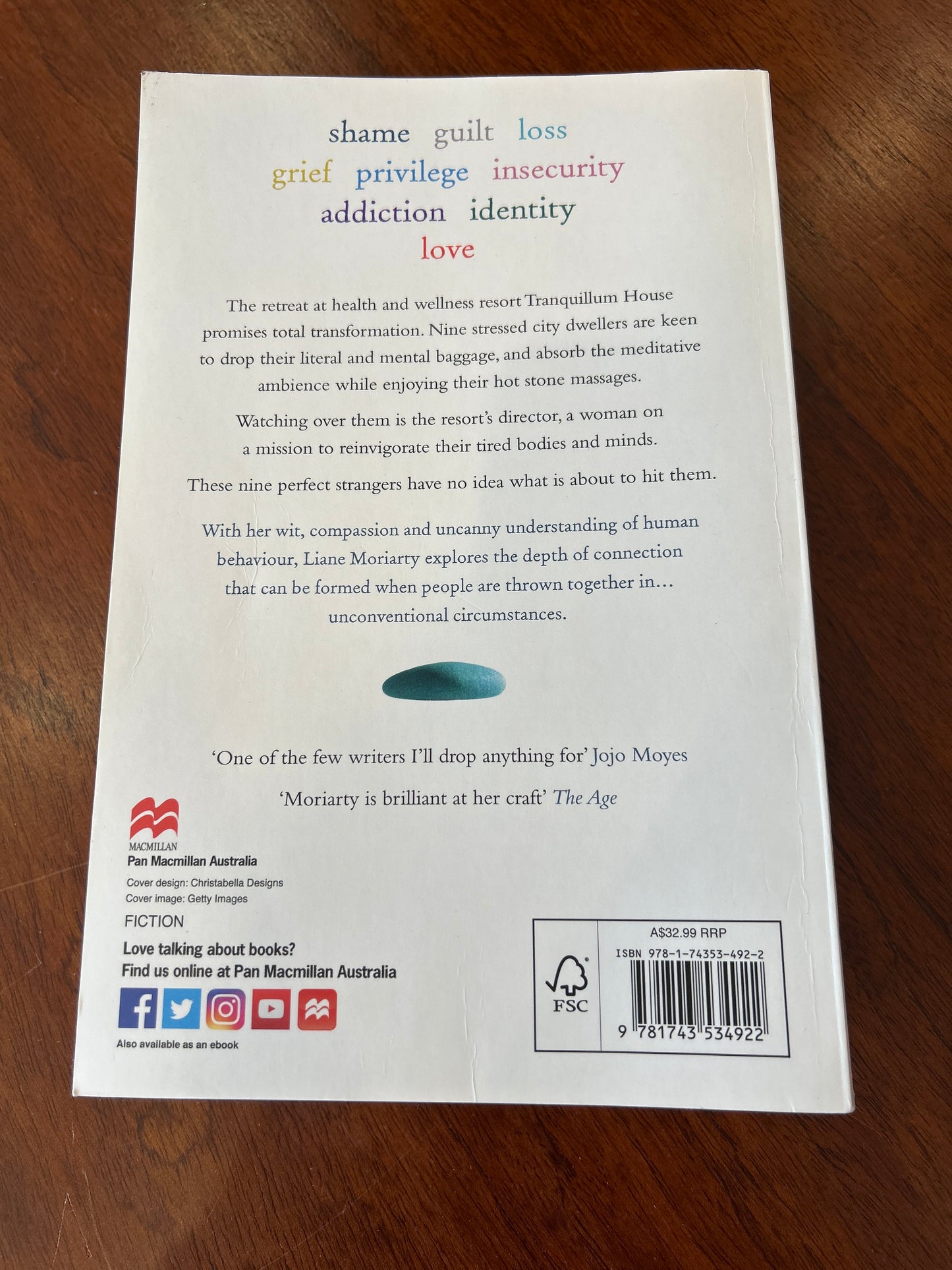 Nine perfect strangers. Liane Moriarty. 2018.