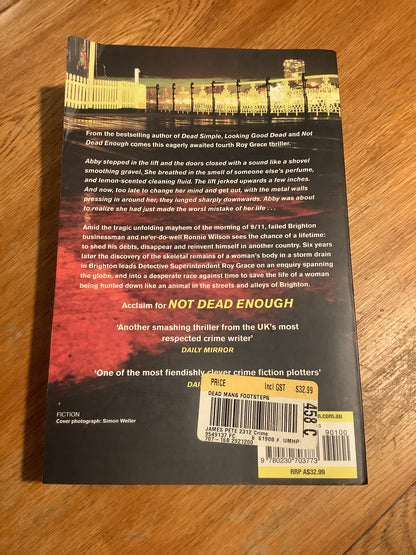 Dead man’s footsteps. Peter James. 2022.
