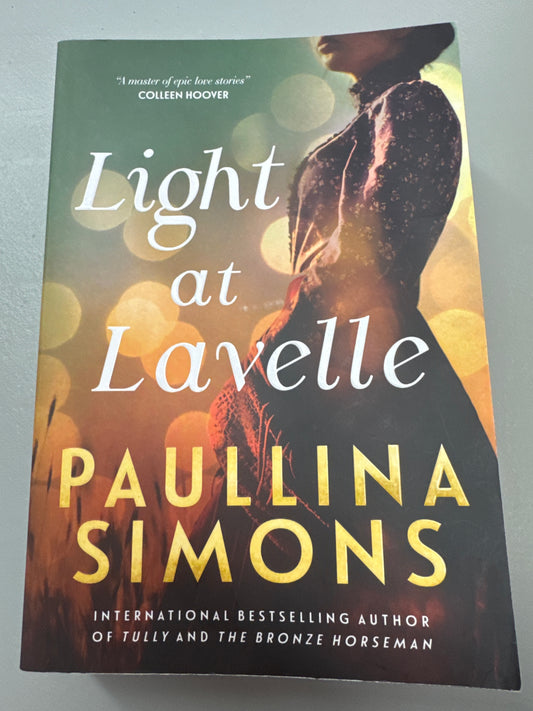 Light at Lavelle. Paullina Simons. 2023.