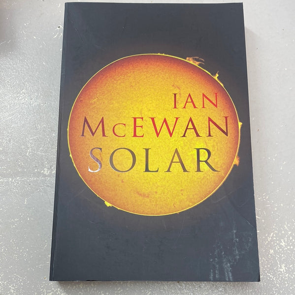 Solar. Ian McEwan. 2010.