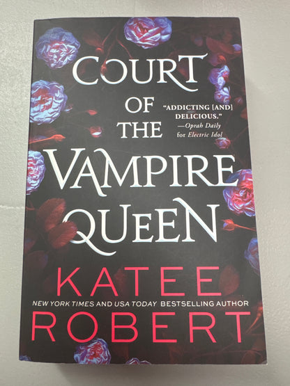 Court of the Vampire Queen. Katee Robert. 2022.