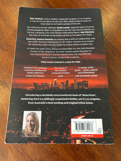 Gathering dark. Candice Fox. 2020.