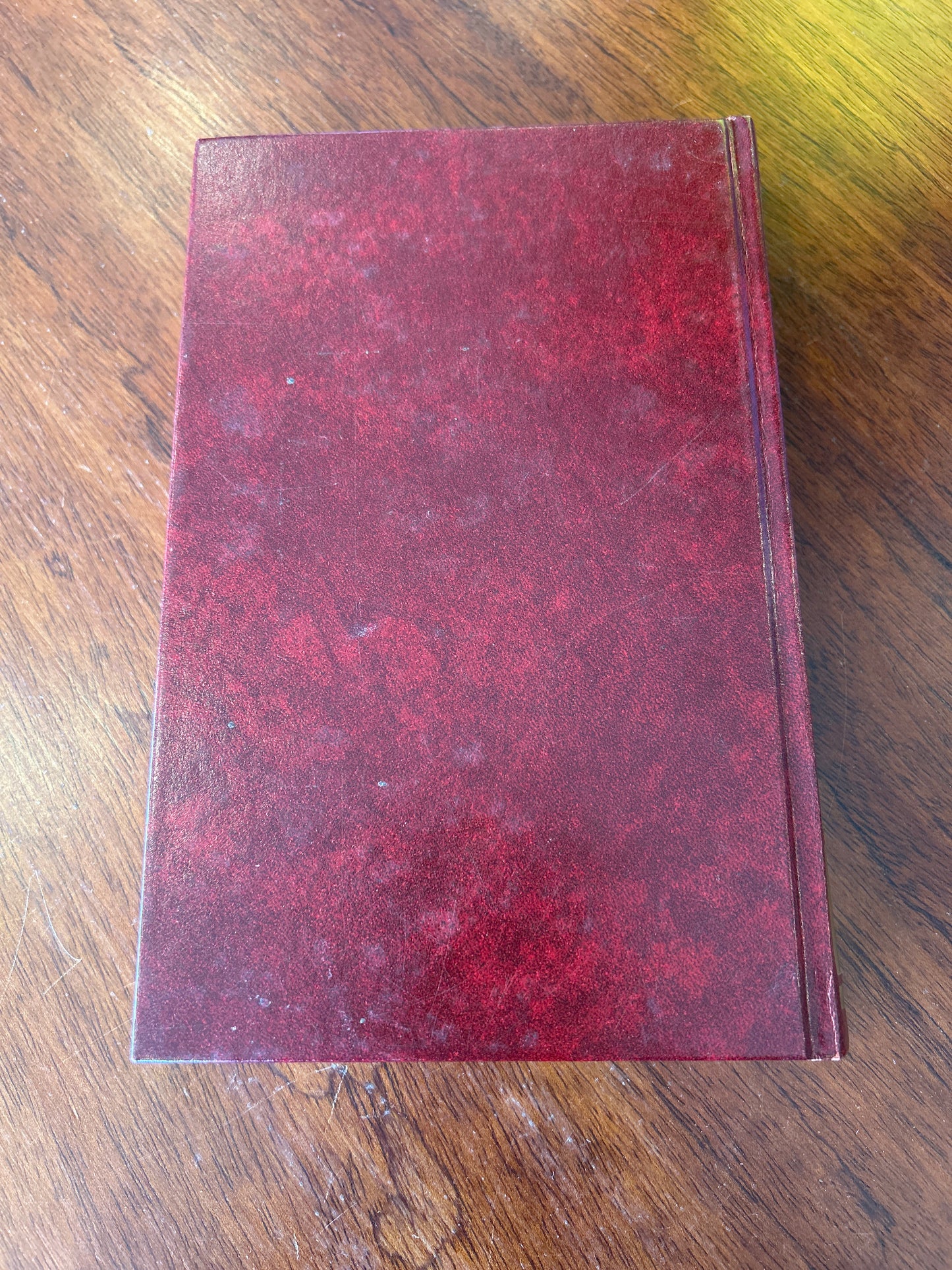 Far from the madding crowd. Thomas Hardy. 1986.