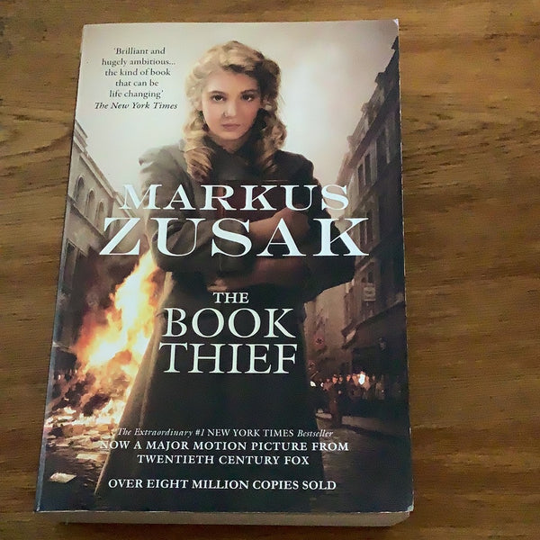 Book thief. Markus Zusak. 2005.
