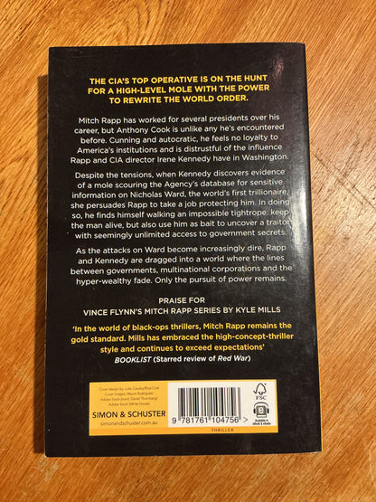 Vince Flynn: Enemy at the gates. Kyle Mills. 2021.