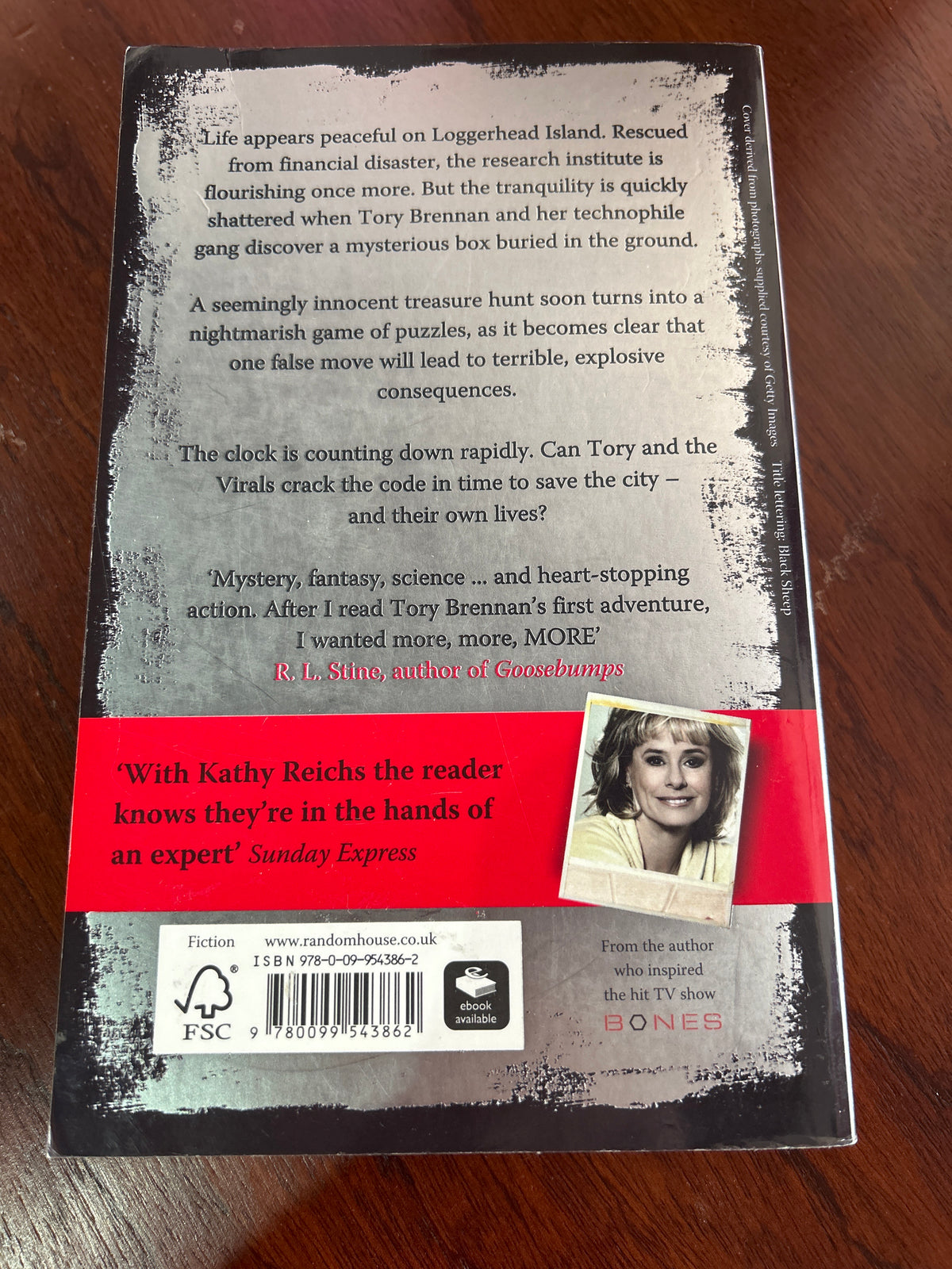 Code. Kathy Reichs & Brendan Reichs. 2013.