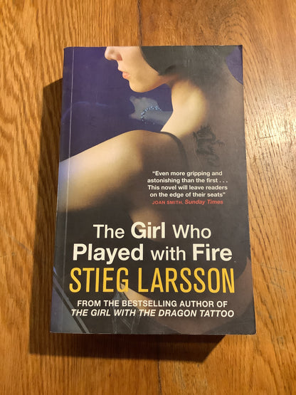 Girl who played with fire. Stieg Larsson. 2009.