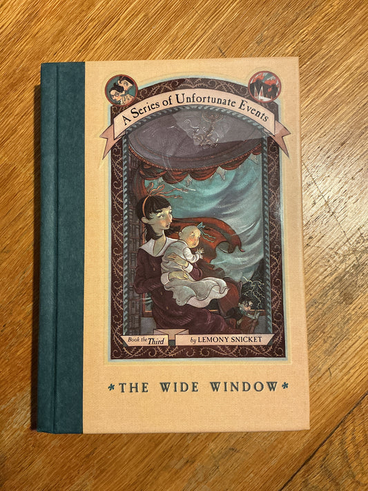 Wide window. Lemony Snicket. 2000.