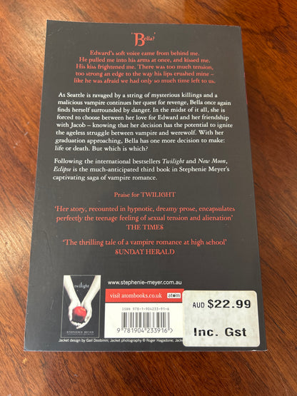 Eclipse. Stephenie Meyer. 2009.