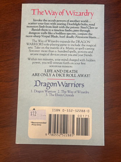 Dragon Warriors Book 2 : way of wizardry. Dave Morris. 1985.
