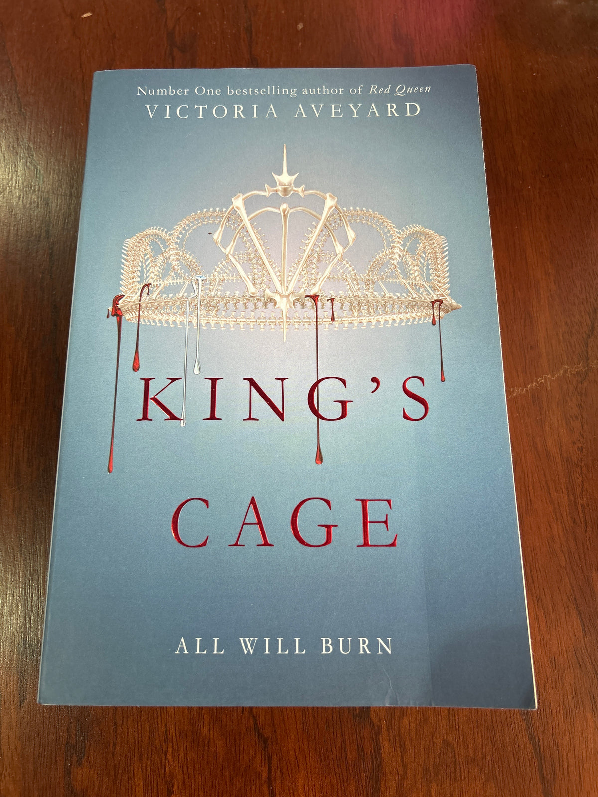 King’s cage. Victoria Aveyard. 2017.