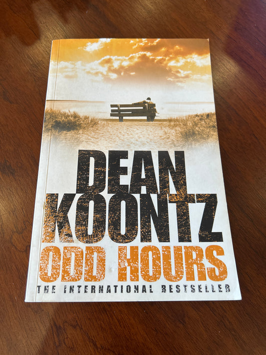 Odd hours. Dean Koontz. 2008.