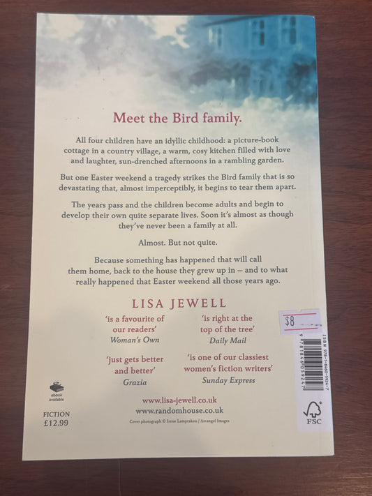 House we grew up in. Lisa Jewell. 2013.