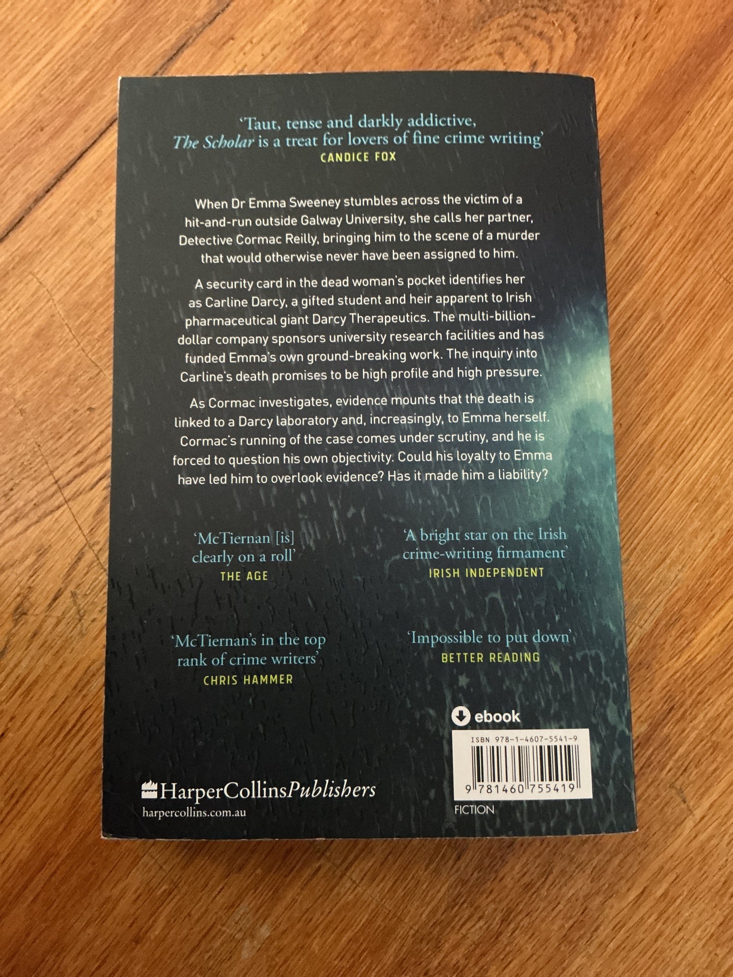 The Scholar. Dervla McTiernan. 2020.