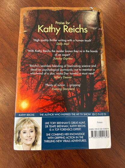 Seizure. Kathy Reichs. 2011.