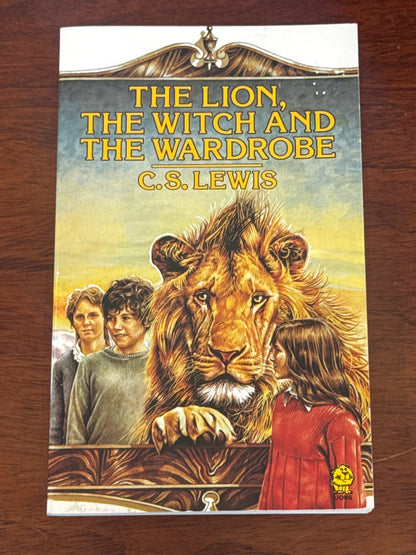 Lion, the witch and the wardrobe. C.S. Lewis. 1992.