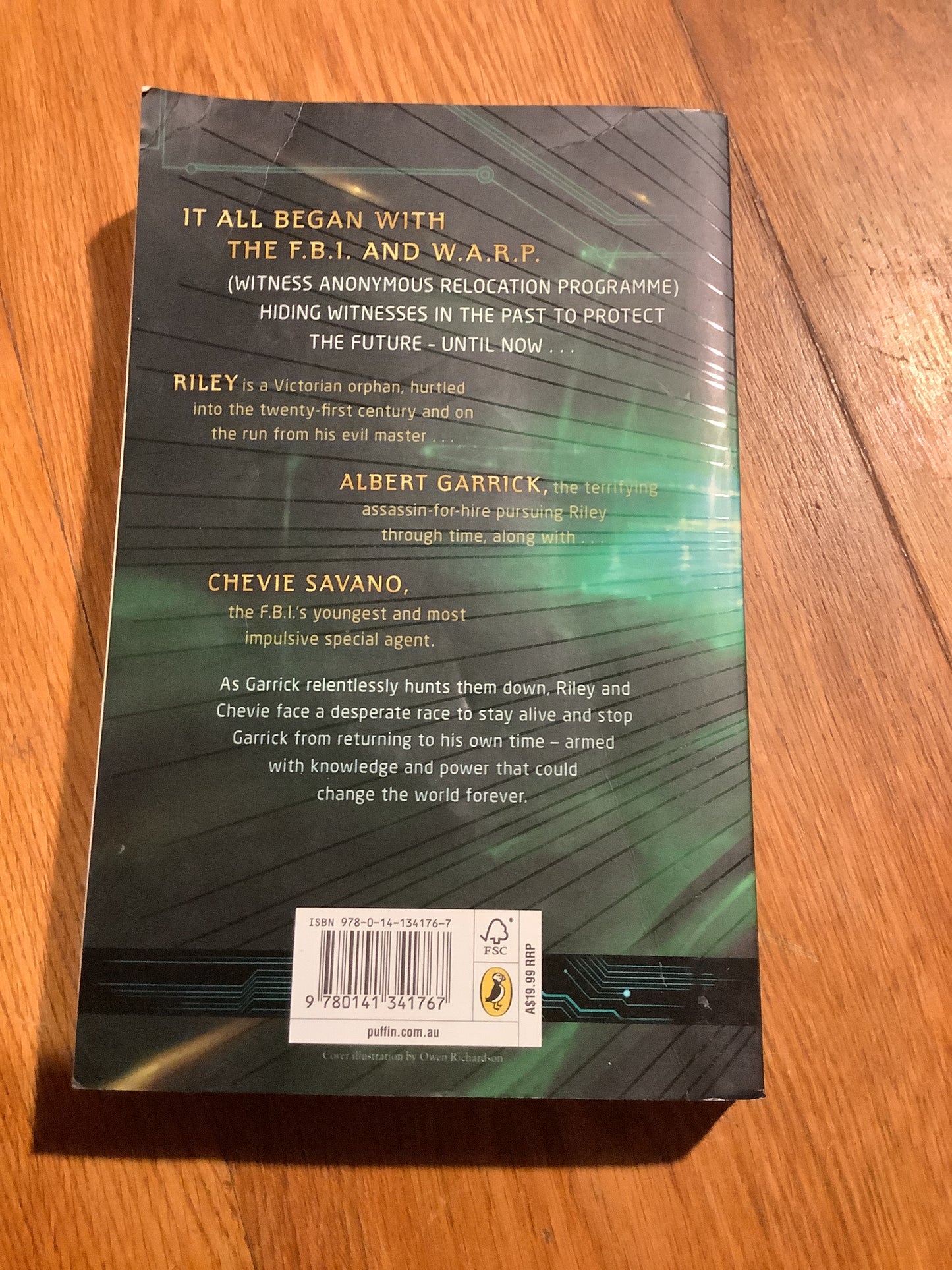 Warp the reluctant assassin. Eoin Colfer. 2013.