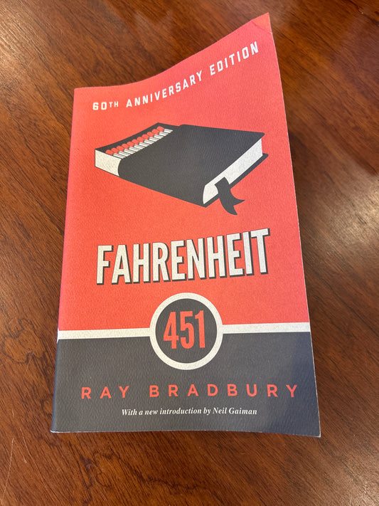 Fahrenheit 451. Ray Bradbury. 2013.
