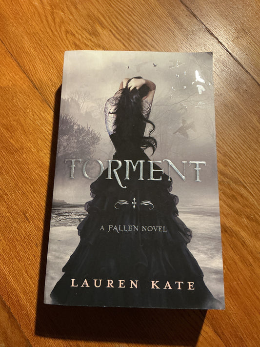 Torment. Lauren Kate. 2010.