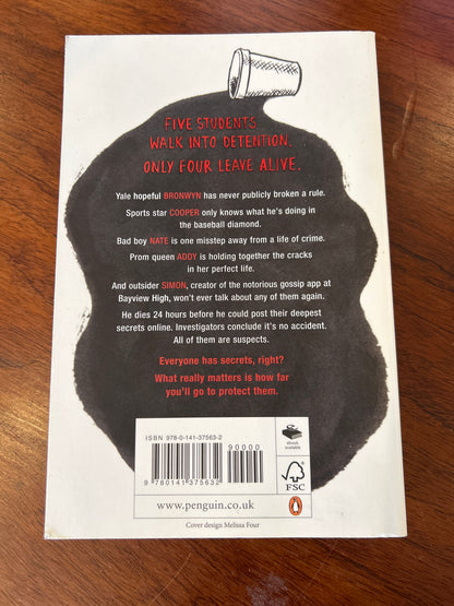 One of us is lying. Karen McManus. 2017.