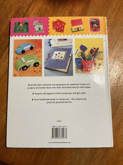 Papercrafts for children: 18 fun projects using paper, paints and stamps. Vivienne Bolton. 2006.