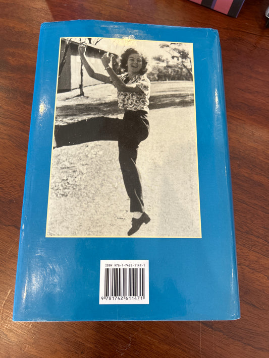 Hazel: my mother’s story. Sue Pieters-Hawke. 2011.