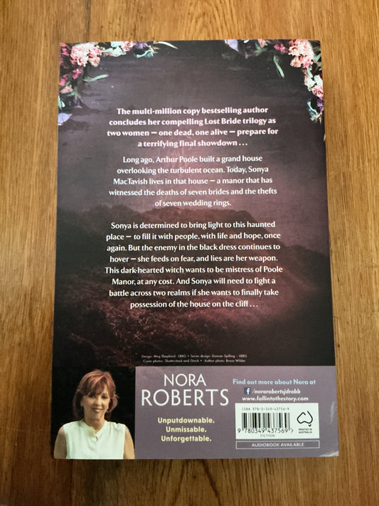 Seven rings. Nora Roberts. 2025.