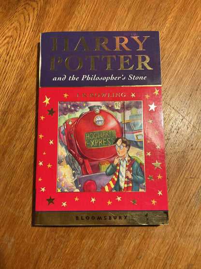 Harry Potter & the Philosopher's stone. J.K. Rowling.
