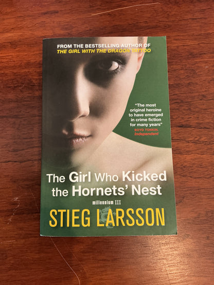 Girl who kicked the Hornet's nest. Stieg Larsson. 2010..
