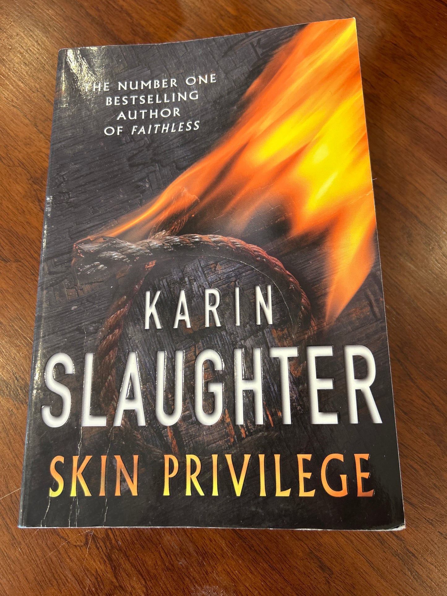 Skin privilege. Karin Slaughter. 2007.