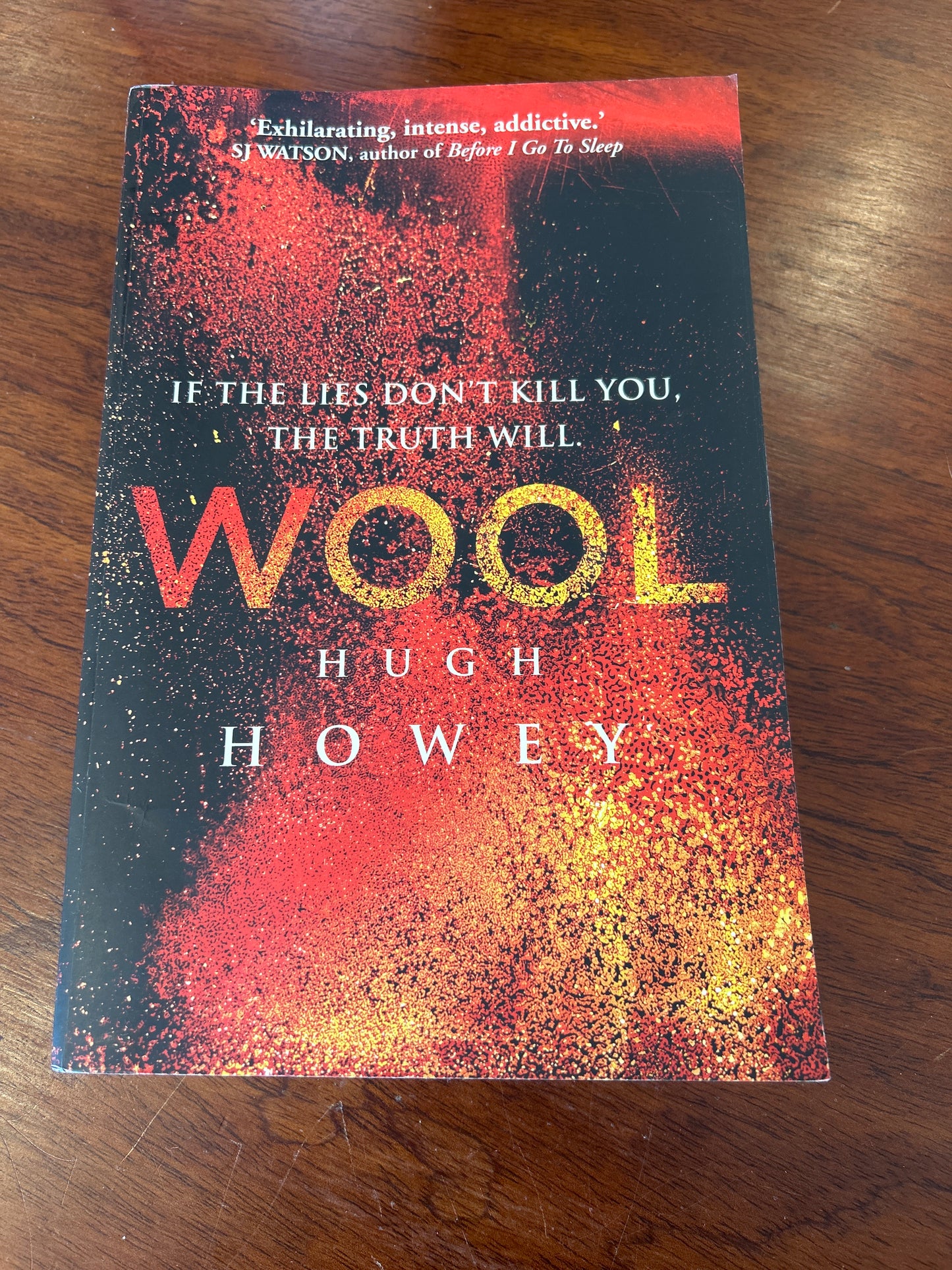 Wool. Hugh Howey. 2013.