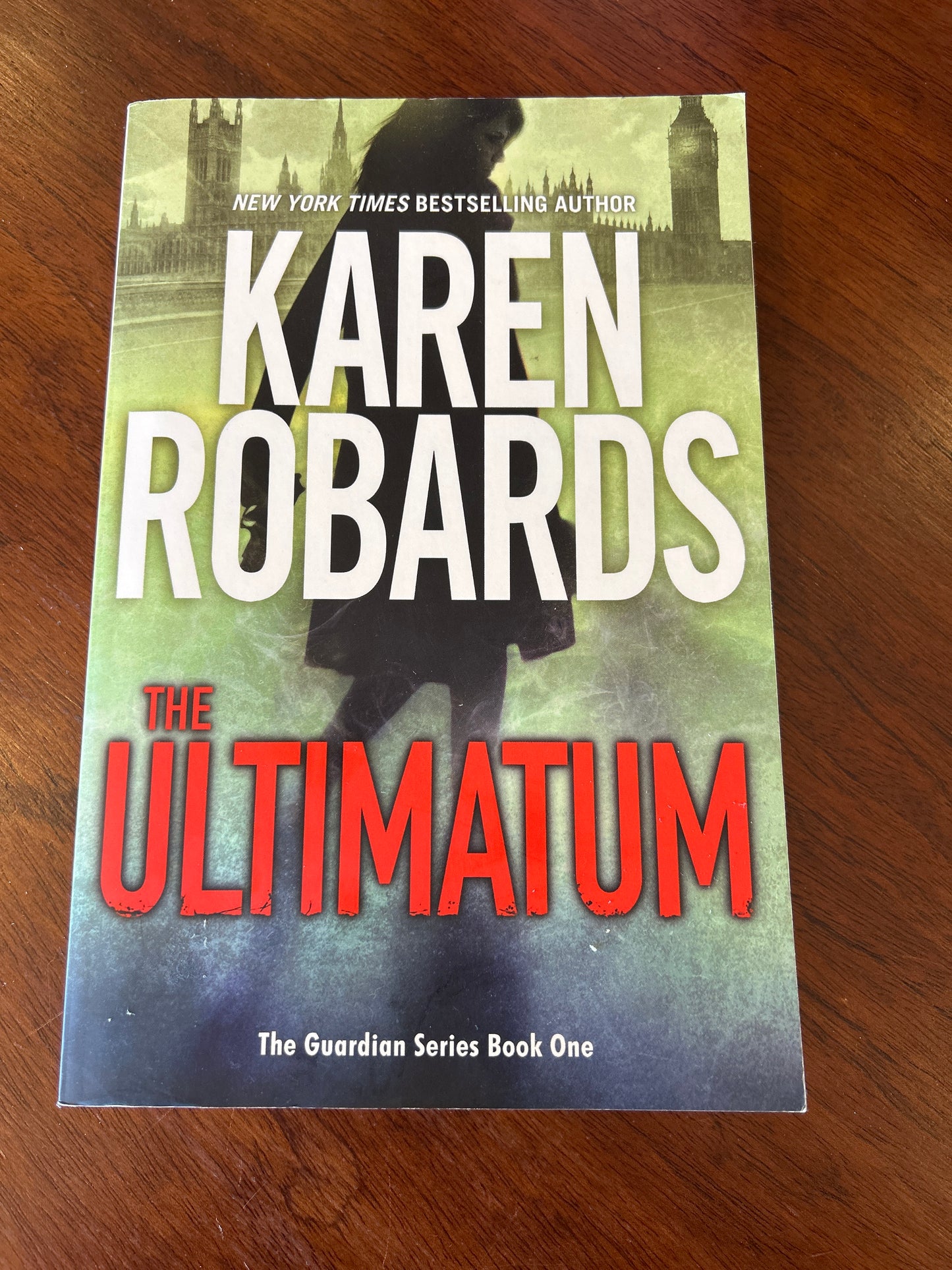 Ultimatum. Karen Robards. 2017.