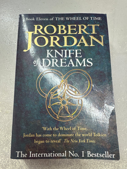Knife of Dreams. Robert Jordan. 2005.